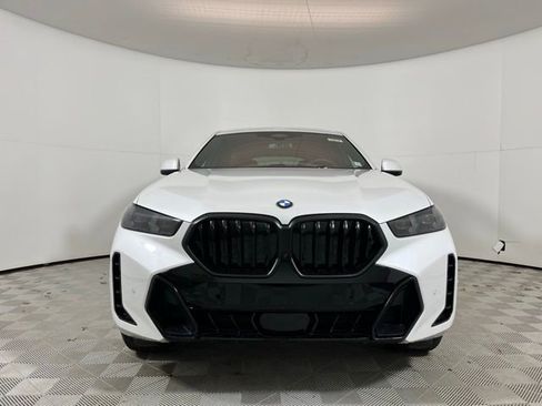 New 2026 BMW X6 xDrive40i w/ Executive Package image 2