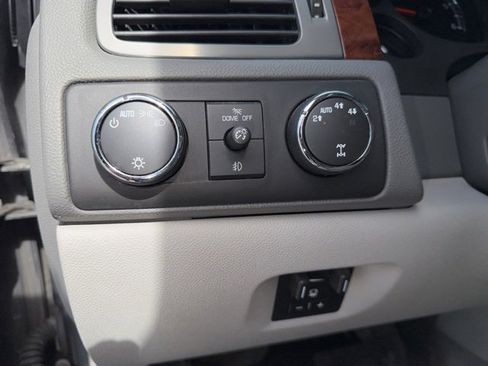 Used 2011 GMC Yukon XL 2500 SLT w/ SLT-2 Equipment Package image 36