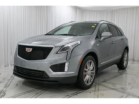 Certified 2023 Cadillac XT5 Sportv image 4