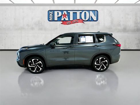 Used 2024 Mitsubishi Outlander SE Black Edition AWD/4WD image 4