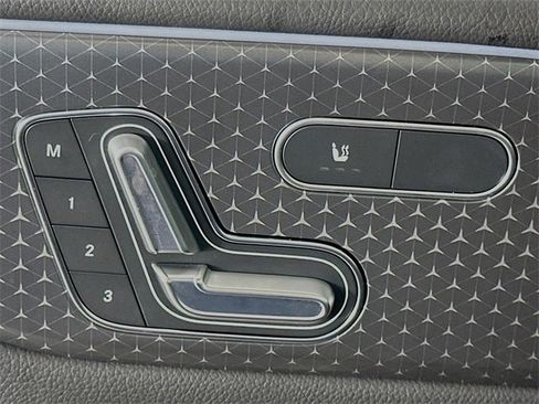 Certified 2025 Mercedes-Benz GLB 250 image 20