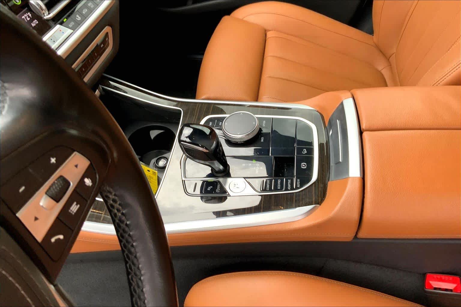Used 2019 BMW X5 xDrive40i w/ Luxury Seating Package AWD/4WD image 16