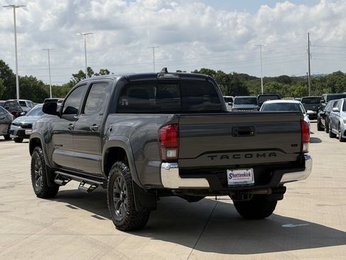 Used 2023 Toyota Tacoma SR5 RWD image 4