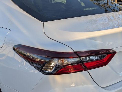 Used 2022 Toyota Camry LE image 20