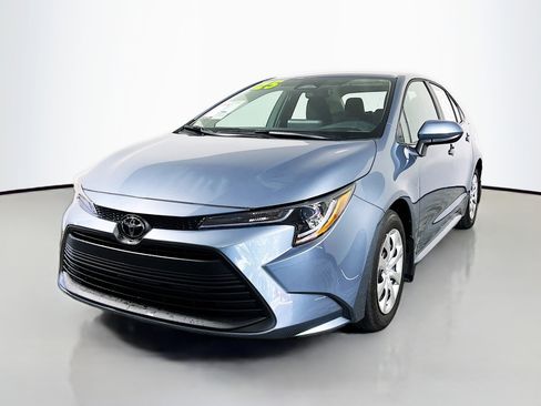 Certified 2025 Toyota Corolla LE image 10
