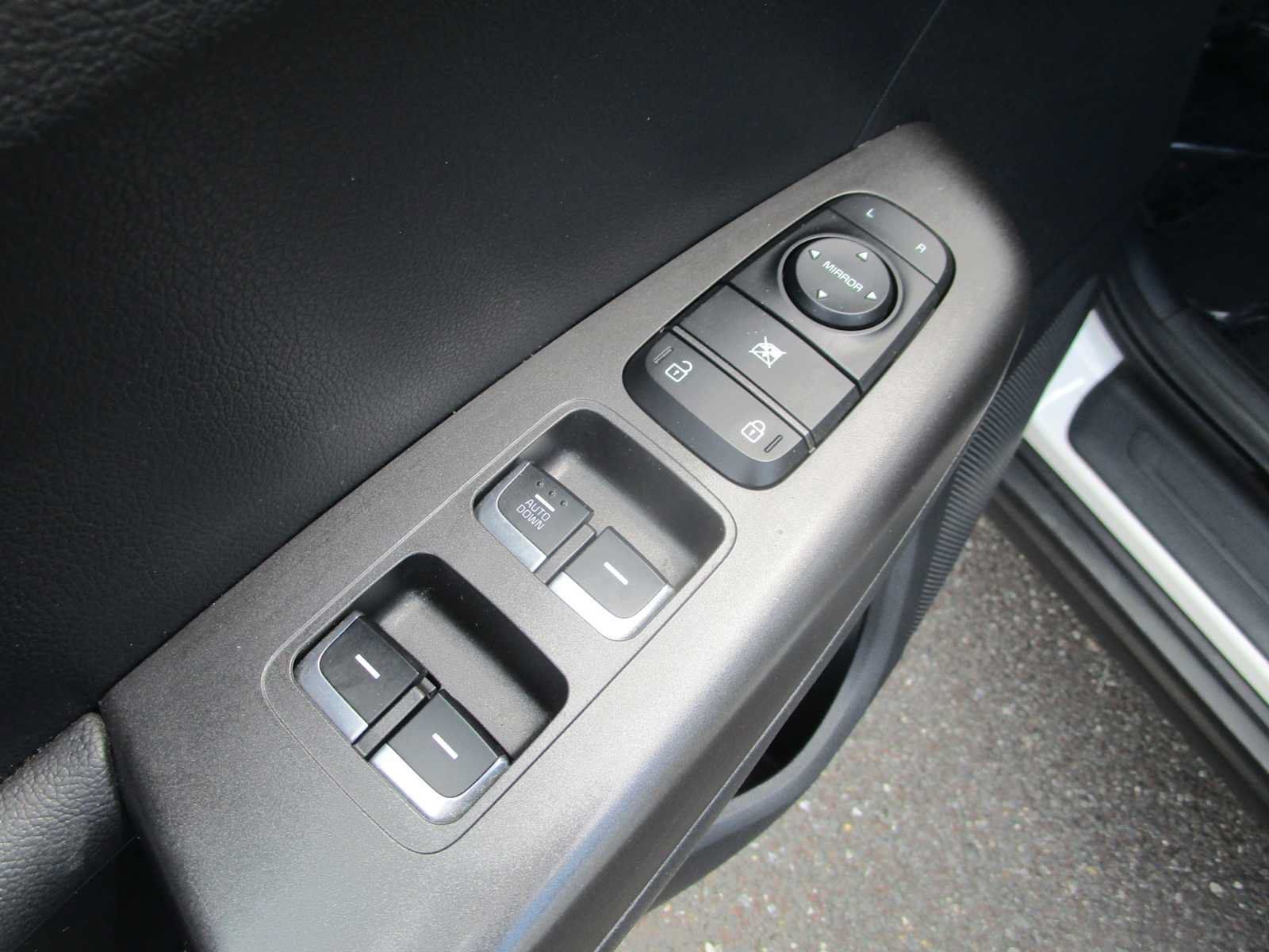 Used 2022 Kia Sportage LX AWD/4WD image 14
