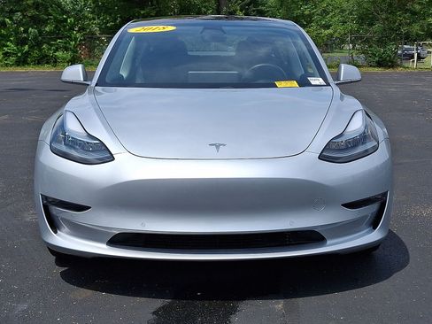 Used 2018 Tesla Model 3 Mid Range RWD image 28