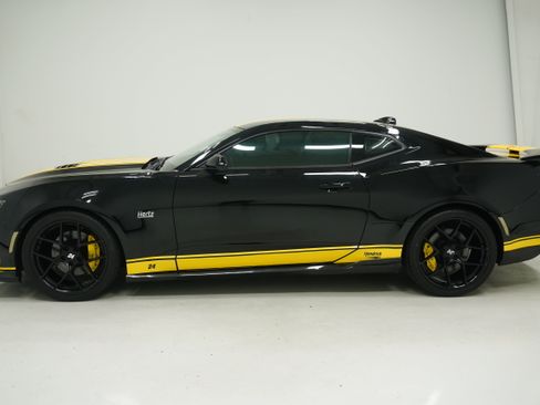 Used 2020 Chevrolet Camaro SS RWD image 7