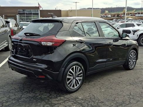Used 2024 Nissan Kicks SV image 6