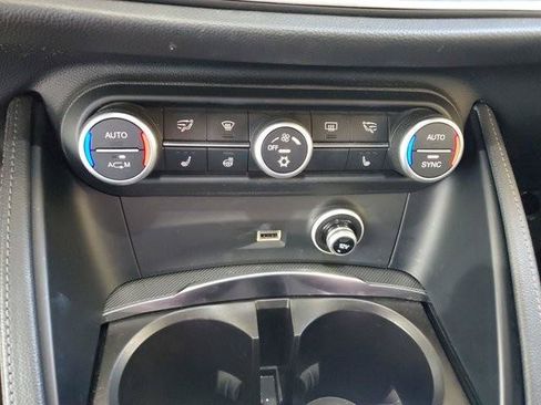 Used 2018 Alfa Romeo Stelvio Ti Sport AWD/4WD image 28