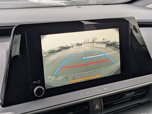 Used 2025 Toyota Prius LE image 23