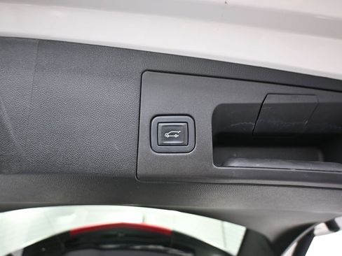 Used 2024 Cadillac XT5 Premium Luxury image 46