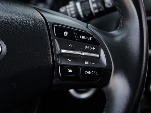 Used 2021 Hyundai Kona Limited FWD image 24