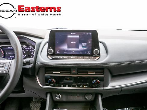 Used 2023 Nissan Rogue SV AWD/4WD image 13