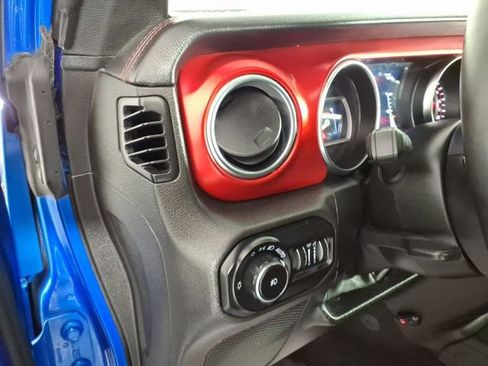 Used 2021 Jeep Wrangler Unlimited Rubicon AWD/4WD image 15