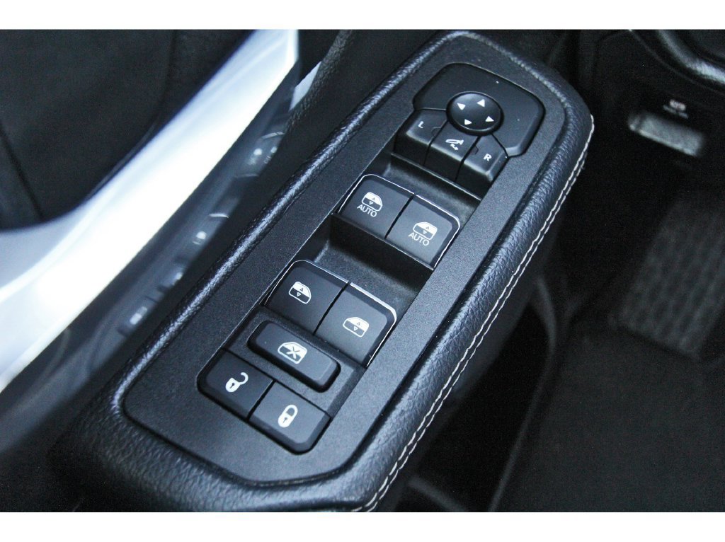 Used 2026 RAM 1500 Laramie AWD/4WD image 22