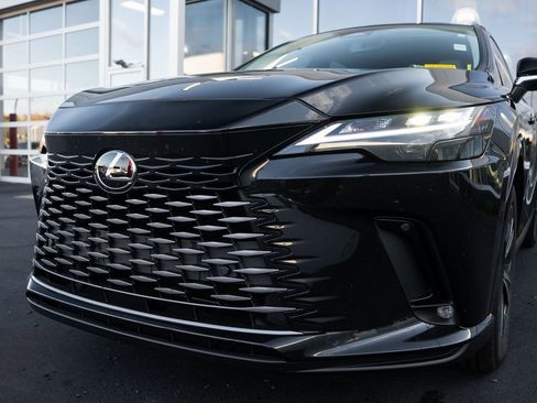 Used 2023 Lexus RX 350 Premium image 9