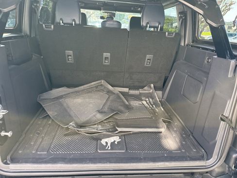 Used 2024 Ford Bronco Raptor w/ Interior Carbon Fiber Pack 6 image 37