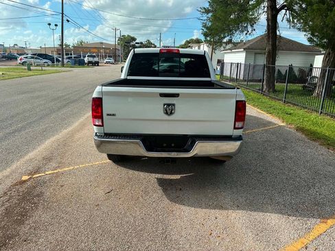 Used 2014 RAM 1500 Classic SLT RWD image 4