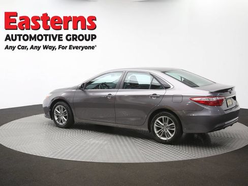 Used 2016 Toyota Camry SE FWD image 62