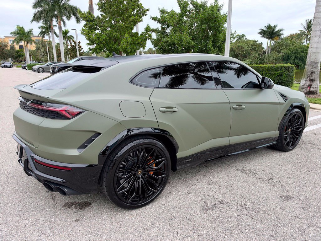 Used 2025 Lamborghini Urus SE AWD/4WD image 6
