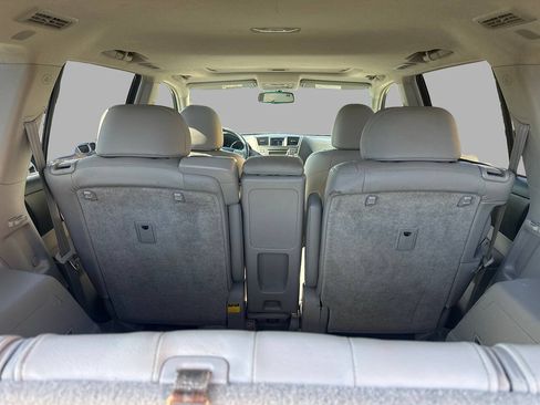 Used 2009 Toyota Highlander Limited FWD image 27