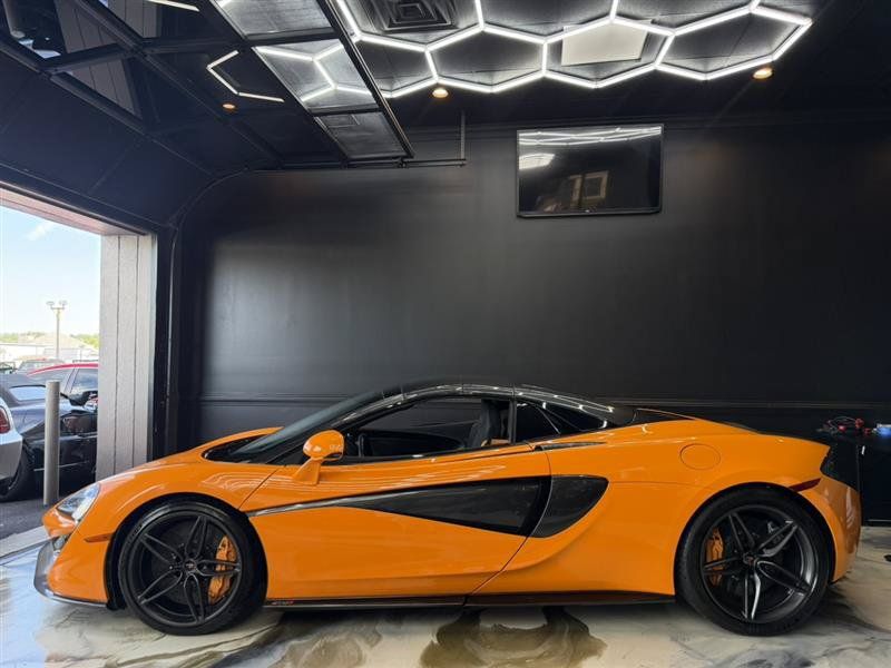 Used 2018 McLaren 570S Spider RWD image 64
