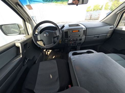 Used 2005 Nissan Titan XE AWD/4WD image 5