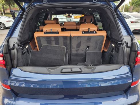 Used 2022 BMW X7 xDrive40i w/ M Sport Package image 36