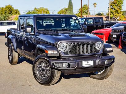 New 2025 Jeep Gladiator Sport