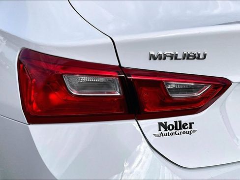 Used 2025 Chevrolet Malibu LT image 30