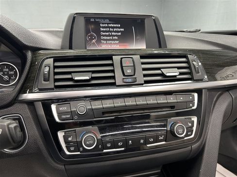 Used 2016 BMW 428i xDrive Convertible image 29