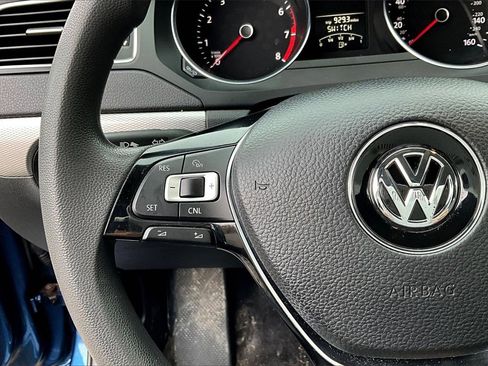 Used 2017 Volkswagen Jetta S w/ Jetta S Cold Weather Package image 13