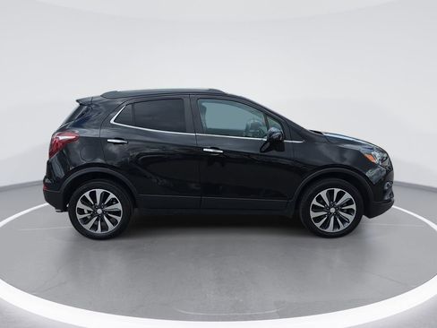 Certified 2021 Buick Encore Preferred AWD/4WD image 2