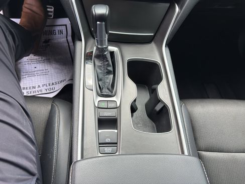Used 2022 Honda Accord Sport image 15