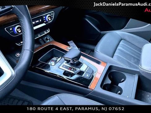 Used 2023 Audi Q5 2.0T Premium w/ Convenience Package image 11