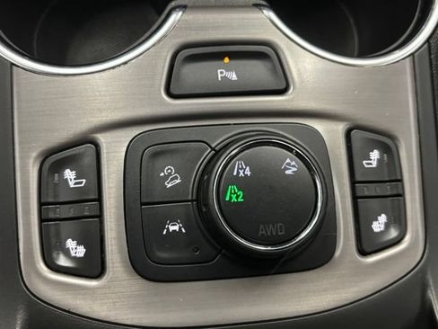 Used 2023 GMC Terrain AT4 w/ Tech Package AWD/4WD image 39