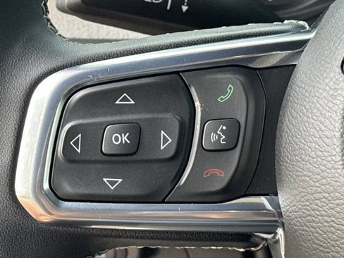Certified 2025 Jeep Wrangler Unlimited Sahara w/ Safety Group AWD/4WD image 24