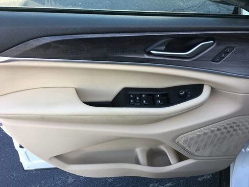 Used 2023 Jeep Grand Cherokee Limited image 15