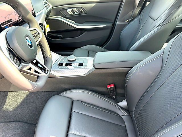 New 2026 BMW 330i Sedan w/ M Sport Package RWD image 40
