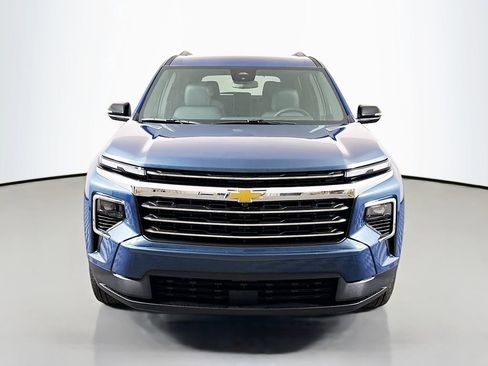 New 2026 Chevrolet Traverse LT FWD image 2