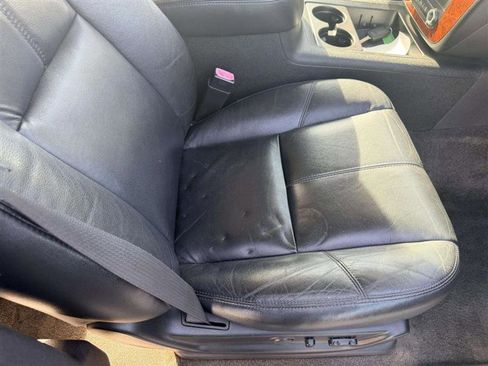 Used 2012 Chevrolet Suburban LT w/ Luxury Package image 23