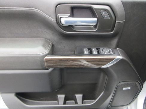 Used 2020 Chevrolet Silverado 1500 LT Trail Boss image 26