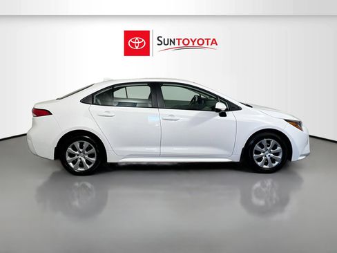 Used 2026 Toyota Corolla LE FWD image 2