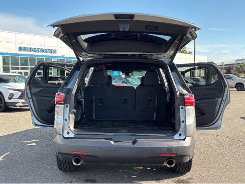 Used 2023 Chevrolet Traverse LT w/ LPO, Floor Liner Package AWD/4WD image 13