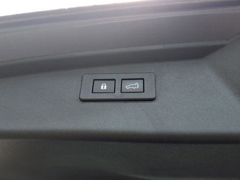 Used 2025 Subaru Outback Wilderness AWD/4WD image 28