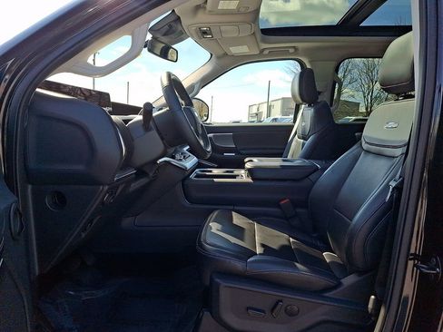 Used 2025 Ford Expedition Max Platinum image 14