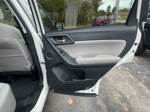 Used 2018 Subaru Forester 2.5i Limited image 25