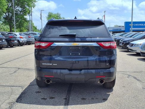 Used 2020 Chevrolet Traverse LT w/ LPO, Floor Liner Package AWD/4WD image 5