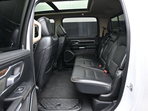 Used 2019 RAM 1500 Laramie AWD/4WD image 26